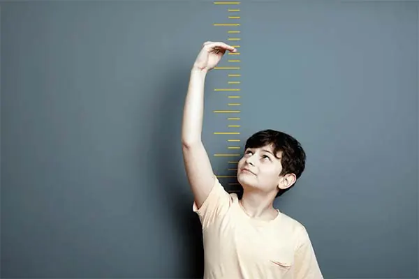 problemas de crescimento em crianças e adolescentes